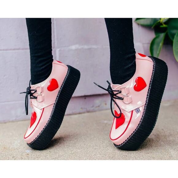 NWOT TUK pink heart creeper shoes size W 11/ M 9 - Picture 2 of 7